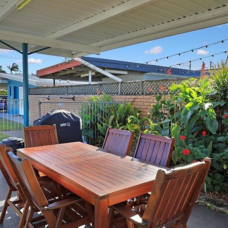 Oscar Motel Bundaberg Exteriör bild