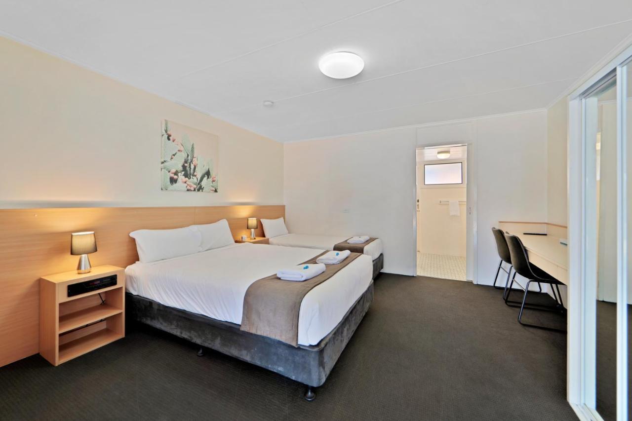 Oscar Motel Bundaberg Exteriör bild