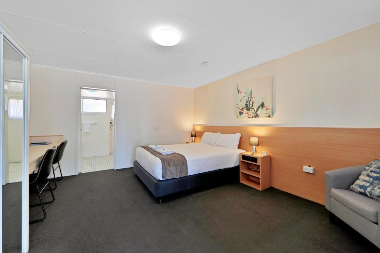 Oscar Motel Bundaberg Exteriör bild
