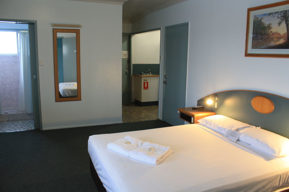 Oscar Motel Bundaberg Exteriör bild