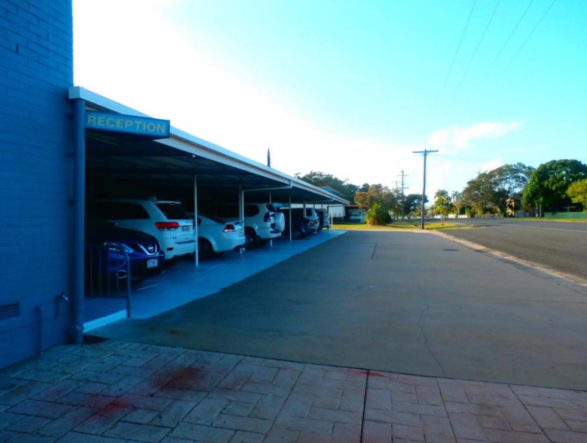 Oscar Motel Bundaberg Exteriör bild