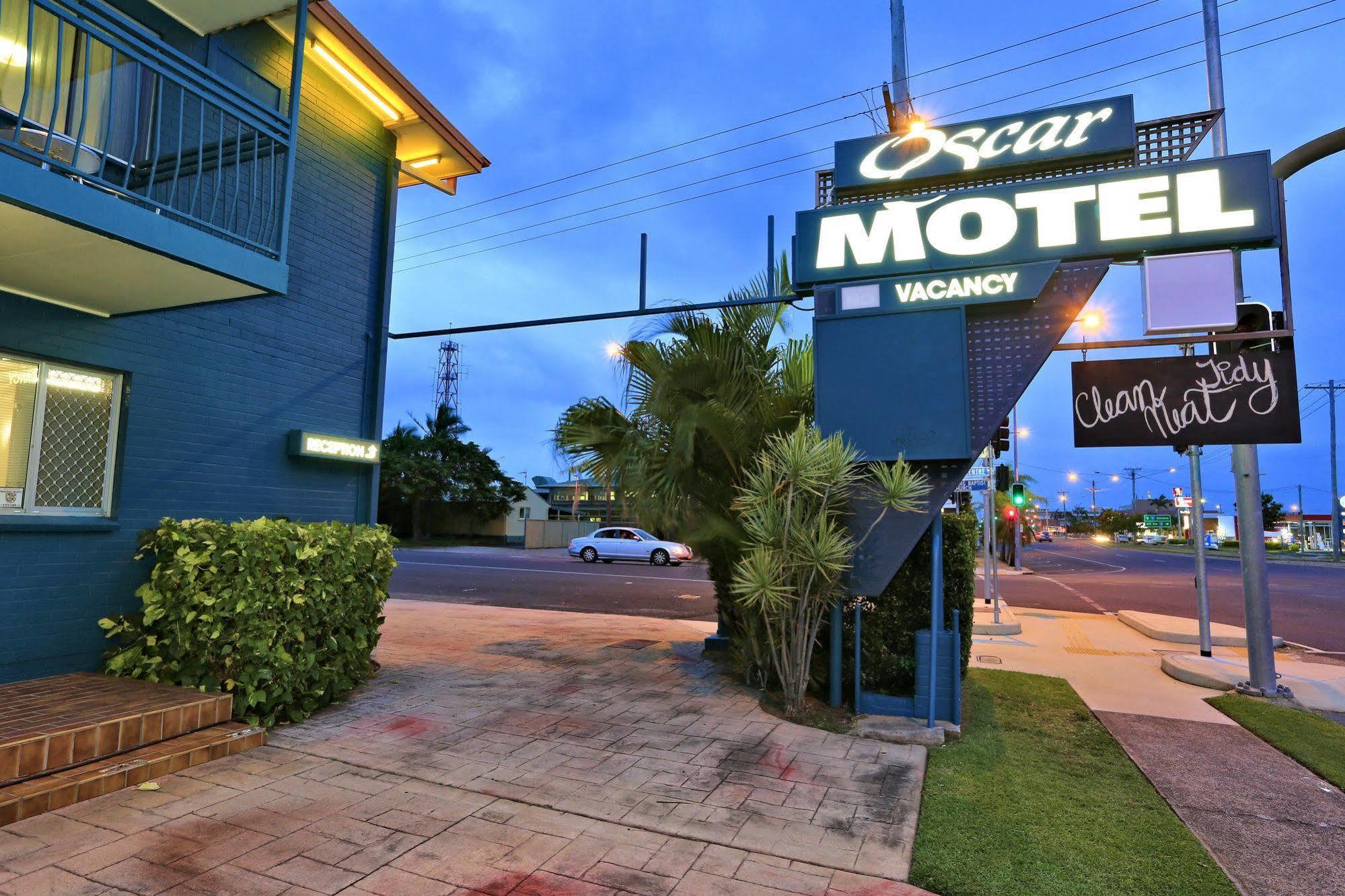 Oscar Motel Bundaberg Exteriör bild