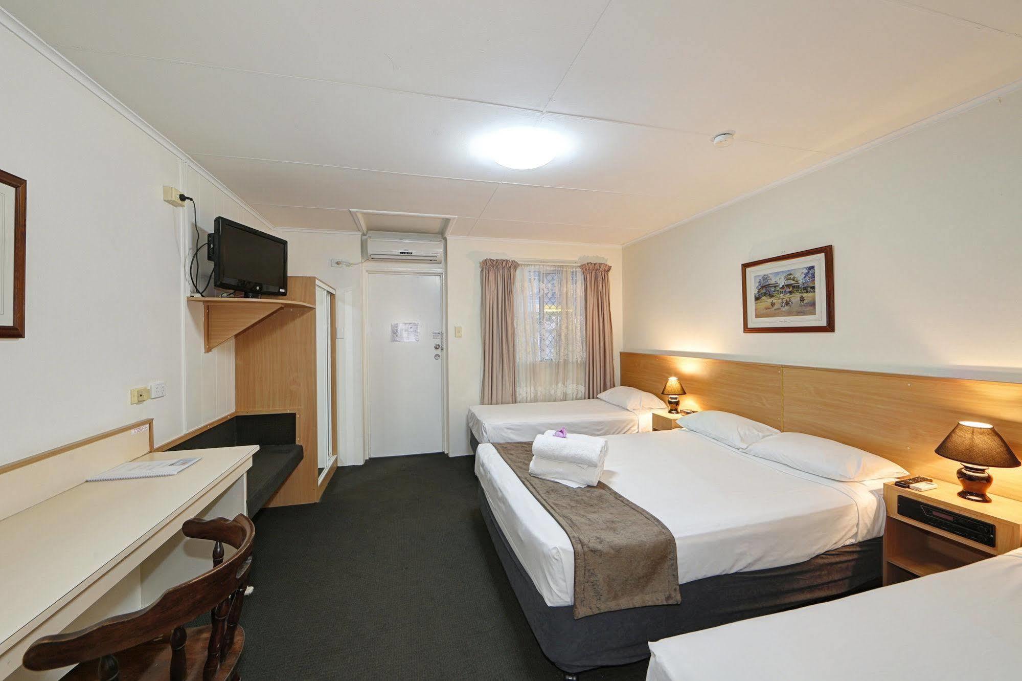 Oscar Motel Bundaberg Exteriör bild