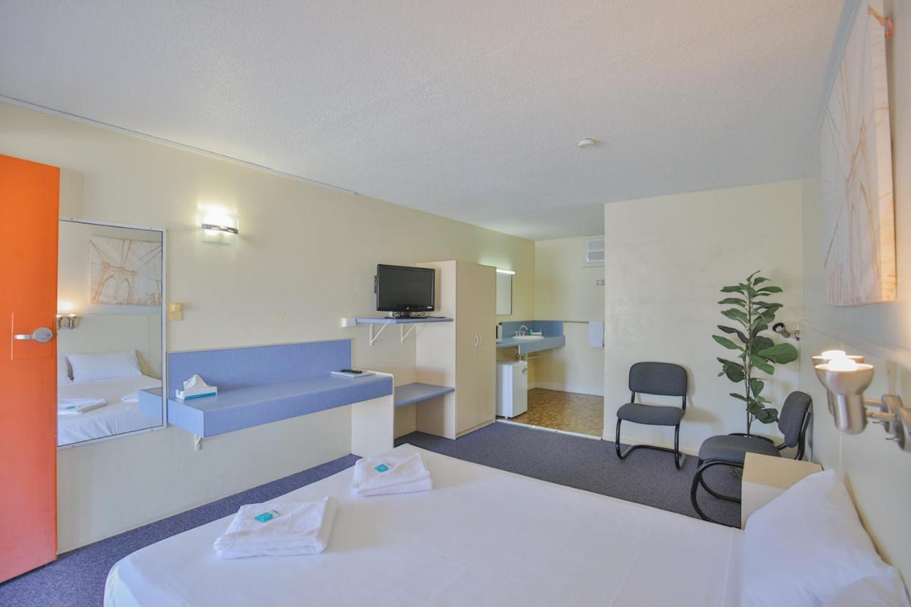 Oscar Motel Bundaberg Exteriör bild